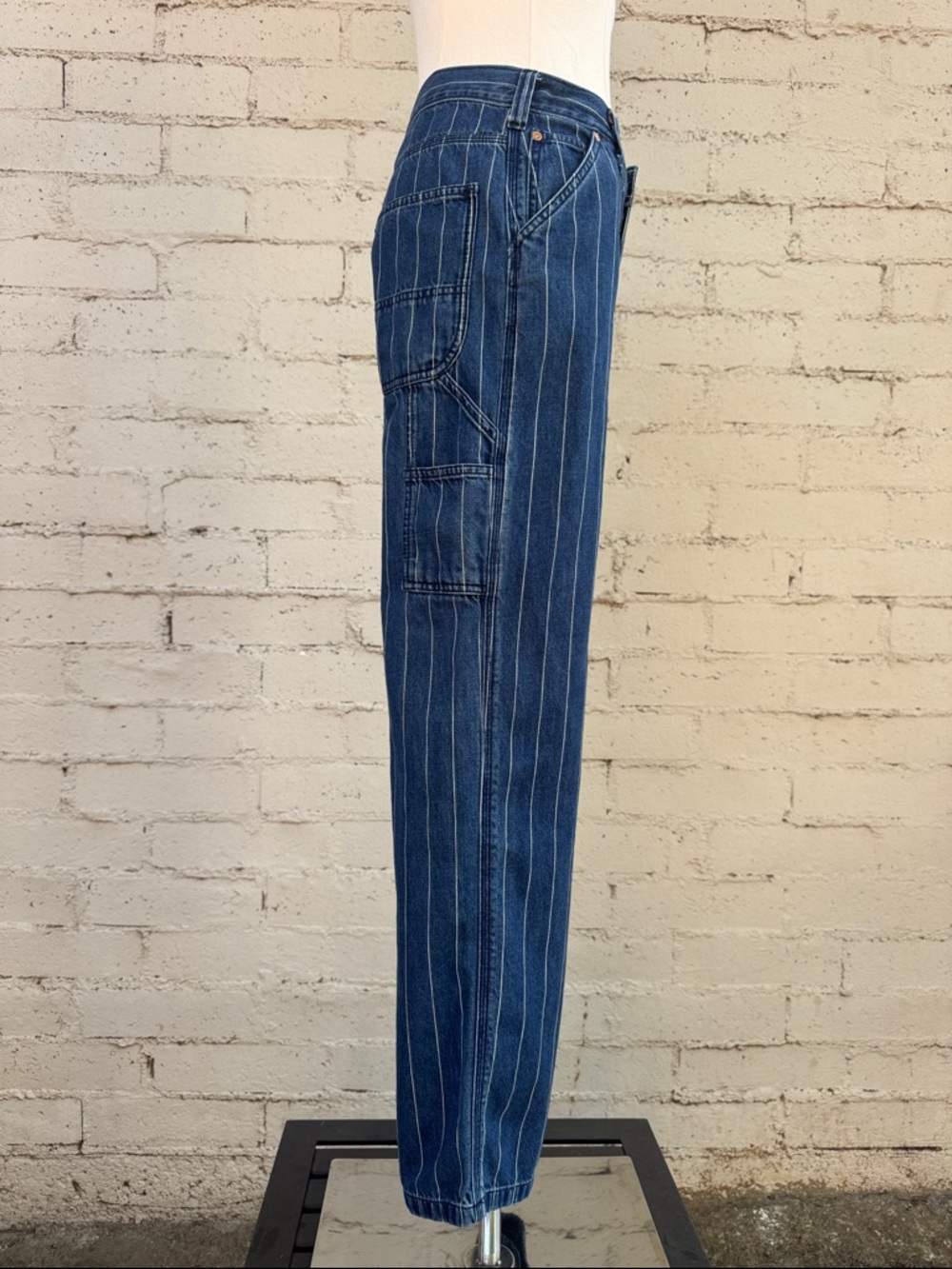 GAP 90s Loose Carpenter Mid Rise Medium Indigo Pinstripe Jeans Size 24 - Picture 6 of 16